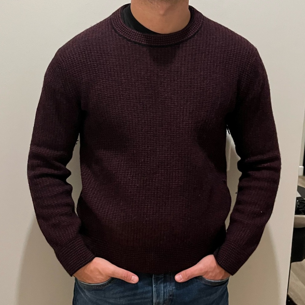 Banana Republic Men's Dark Maroon Crewneck Sweater